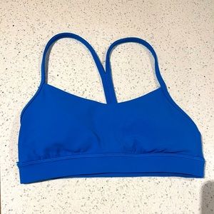 Lululemon Flow Y bra. Color - Poolside